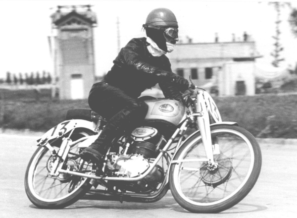 1949 Road Racing GP125 Leoni Gianni ITA Mondial