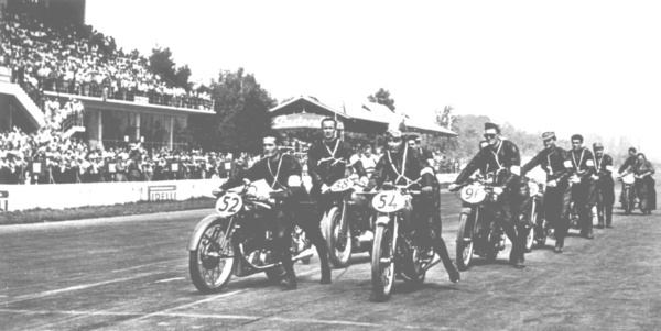 1950 Road Racing GP250 Nations Grand Prix Monza Start of the race