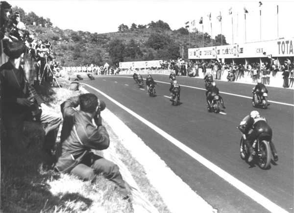 1964 Road Racing GP250 French Grand Prix Clermont-Ferrand FRA