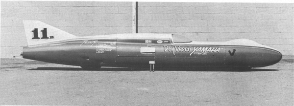 1975 World Record Special vehicles Don Vesco USA Yamaha Streamliner Bonneville Salt Flats Utah USA:
