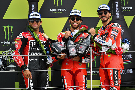 Jorge Martin SPA 
Enea Bastianini ITA 
Francesco Bagnaia ITA 
Podium 
MotoGP


 GP UK 2024 (Circuit Silverstone) 02-04.08.2024 
photo: Lukasz Swiderek  
www.photoPSP.com  
@photopsp_lukasz_swiderek 