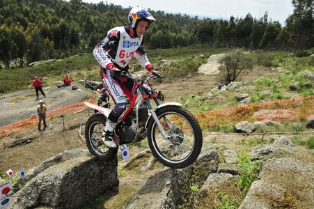 2010 PORTUGAL PACOS DE FERREIRA